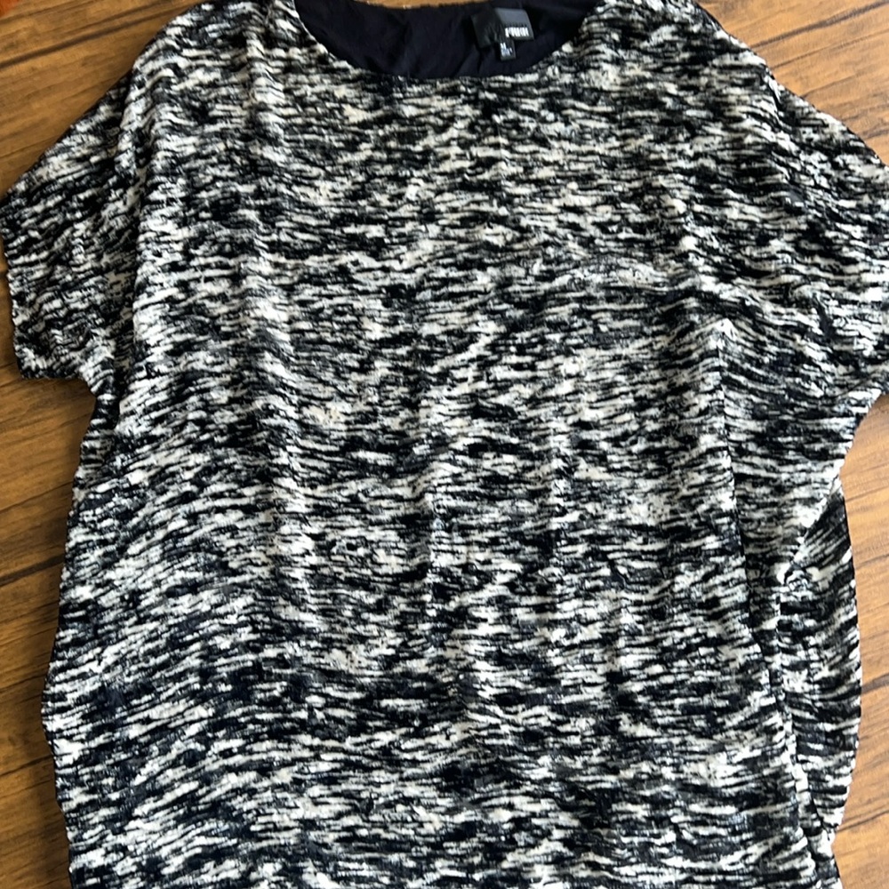 Wilfred top